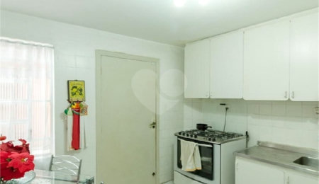 Sobrado à venda com 2 quartos em Campo Belo, São Paulo, SP