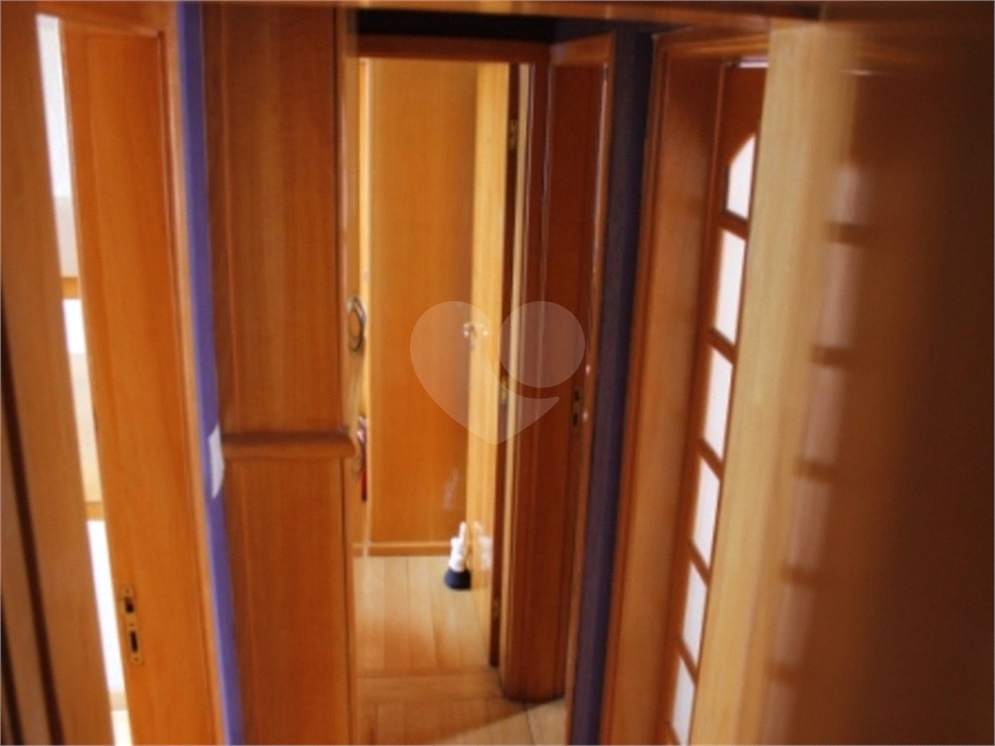 Apartamento 03 Dorm 02 Banheiros 01 Vaga na Saúde para Venda.