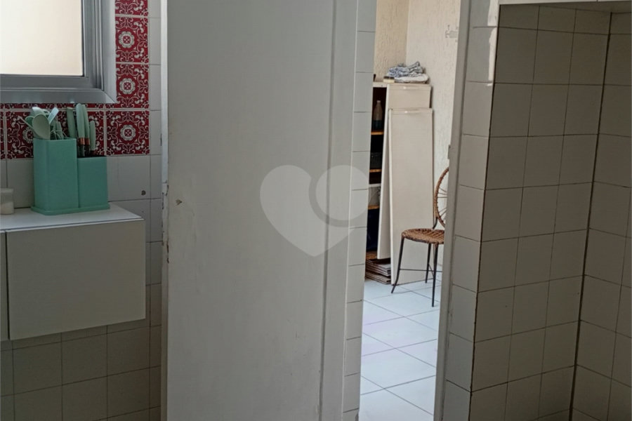 More perto dos melhores cafés, galerias e do agito cultural de Pinheiros, sem abrir mão do sossego de um lar completo, ventilação e luz natural;