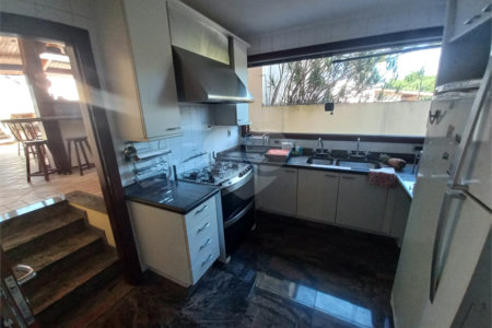 Casa Térrea na XV de Novembro .