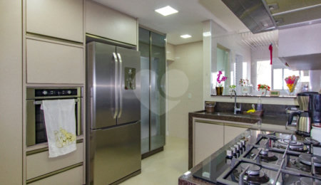 Apartamento à venda com 3 quartos, sendo 1 suíte, em Parque São Jorge, São Paulo, SP