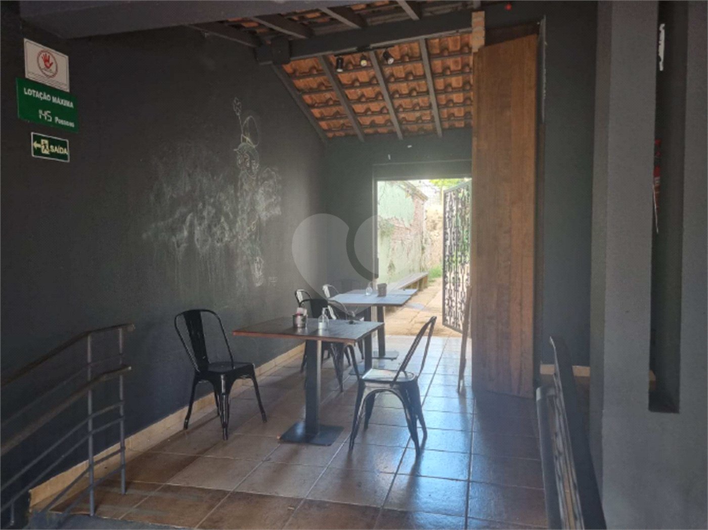 Casa Comercial no Centro .