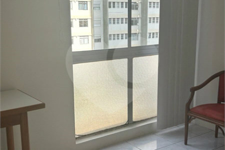 Studio em Pinheiros - próximo ao HC - ideal para estudante ou residente nos Hospitais da Região.