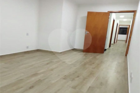 Sobrado à venda na Vila Carrão, 3 quartos (1 suíte)