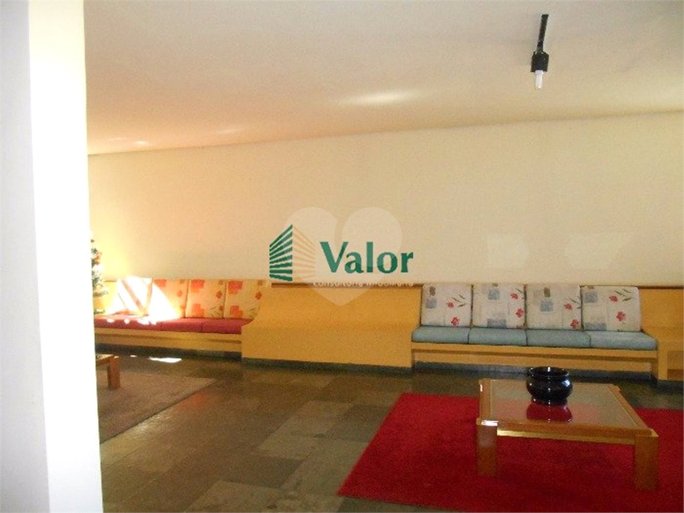 Apartamento com 3 dormitórios.