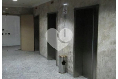 Sala comercial com 43 m² de área útil para locação no Paraíso