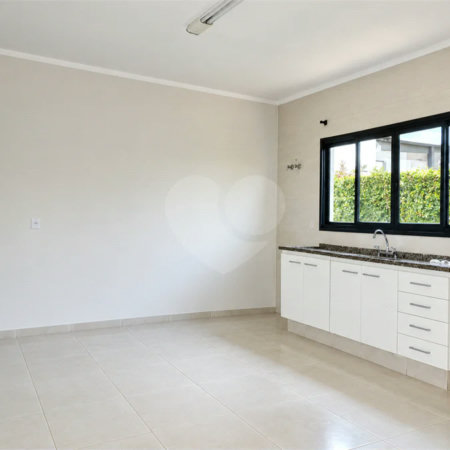 Casa assobradada à venda no Jardim Panorama – Vinhedo/SP