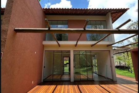 Casa à venda com 2 Suítes e mais um quarto multiuso na Reserva Sapiranga em Praia do Forte