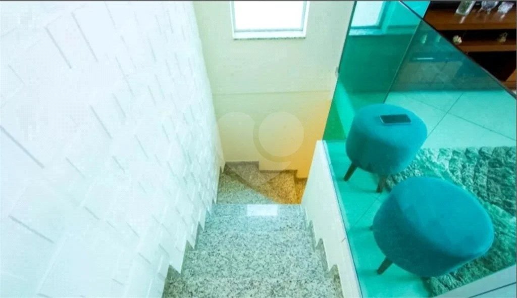 Casa com 172m² , 3 dormitórios , sendo 1 suíte , 2 vagas , à venda no Jardim Alvorada em Santo André.