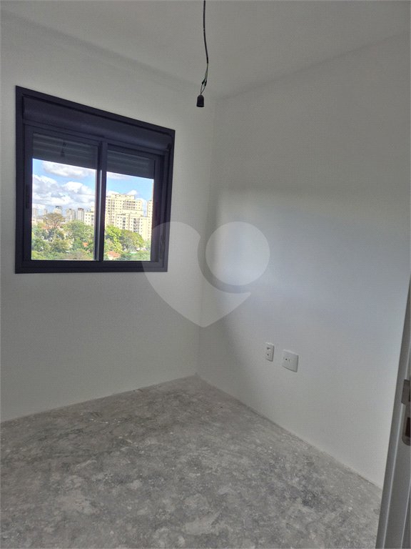Apartamento à venda com 3 quartos, sendo 1 suíte, em Vila Anastácio, São Paulo, SP