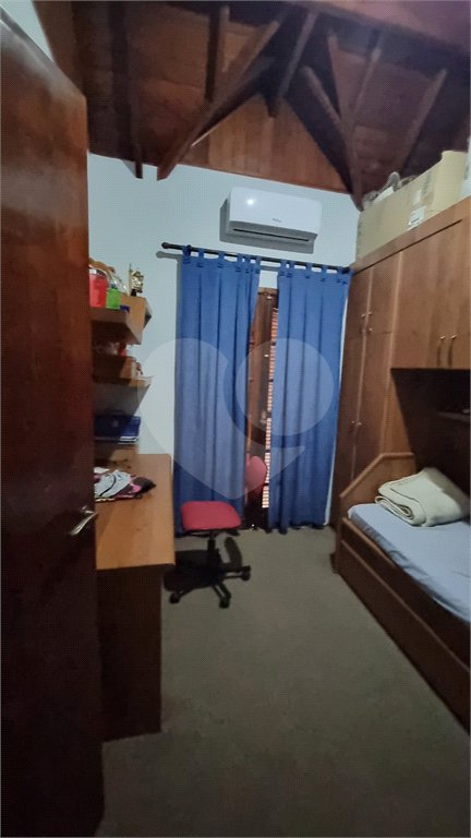 Casa à venda com 4 quartos, sendo 2 suítes, no condomínio Aruã Eco Park, Mogi das Cruzes - SP
