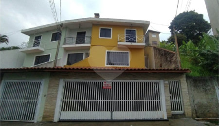 Sobrado à venda com 3 quartos, sendo 1 suíte,  em Santa Teresinha, São Paulo, SP