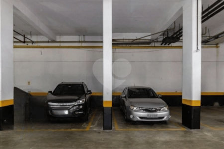 Apartamento à venda com 3 quartos, sendo 1 suíte,  em Vila Andrade, São Paulo, SP
