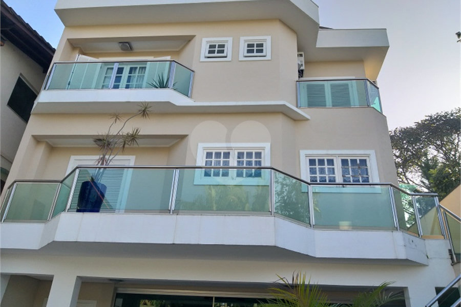 Casa à venda com 4 suítes em Jardim Floresta, São Paulo, SP