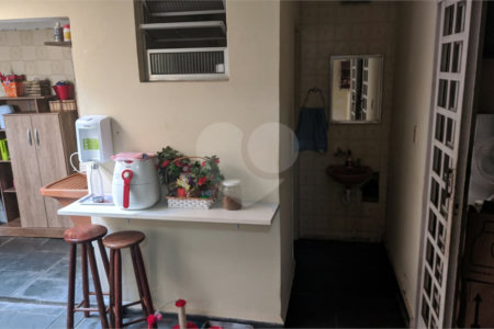 Sobrado à venda com 4 quartos, sendo 2 suítes, em Santana, São Paulo, SP