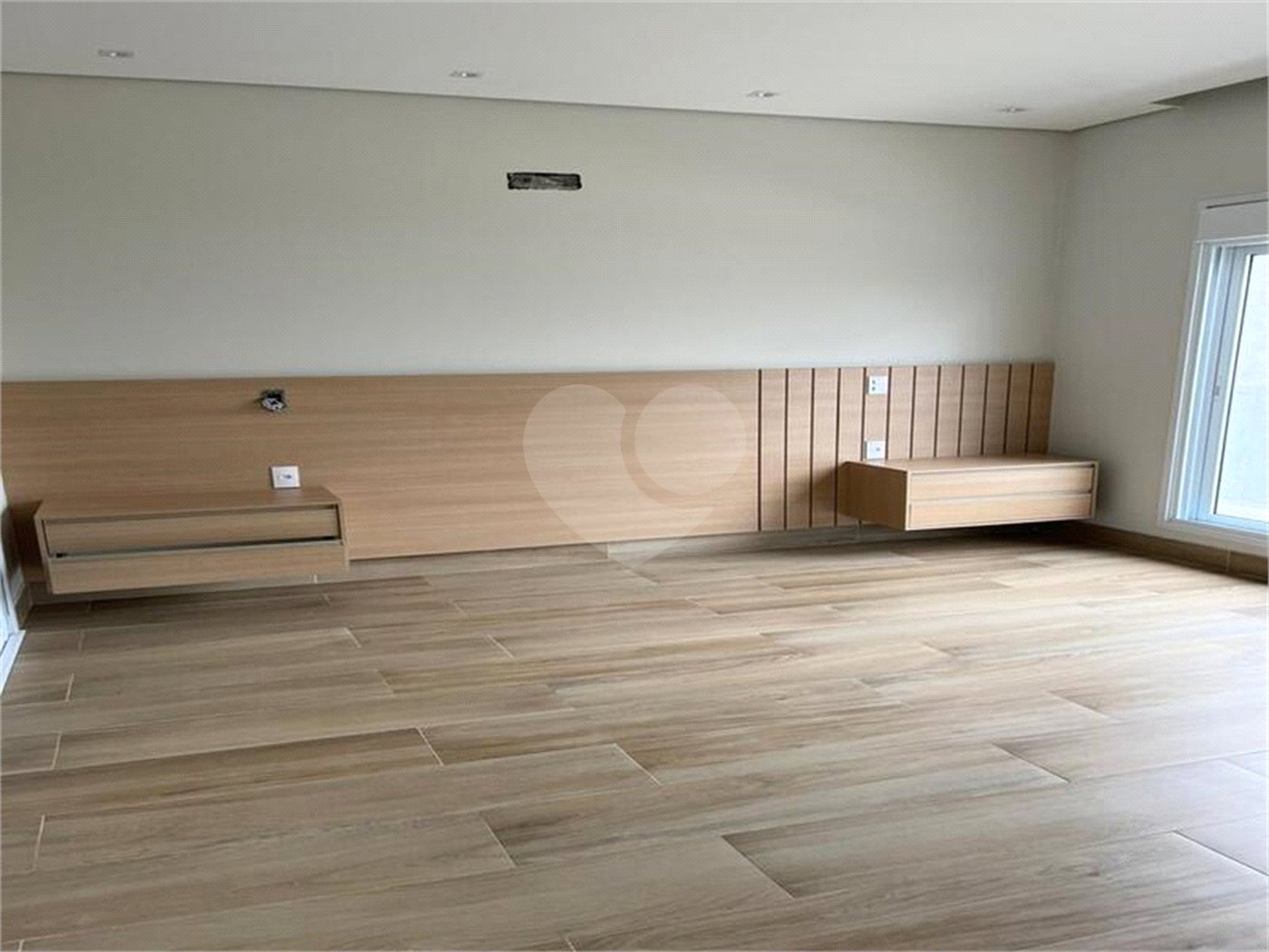 Casa à venda com 3 suítes no condomínio Jardim Residencial Dona Lucilla, Indaiatuba - SP