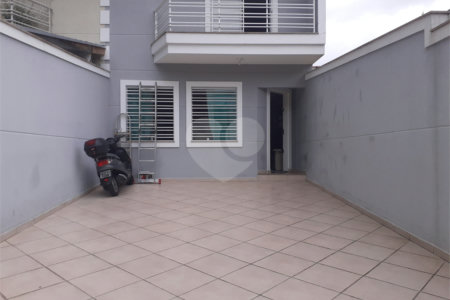 Sobrado à venda com 3 suítes em Vila Vitório Mazzei, São Paulo, SP