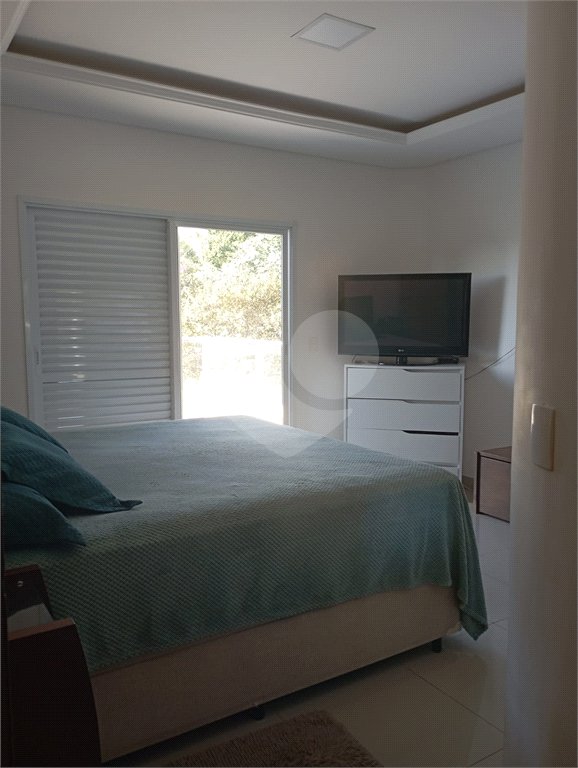 Casa à venda com 3 quartos, sendo 1 suíte, no condomínio Campos do Conde I, Paulínia - SP
