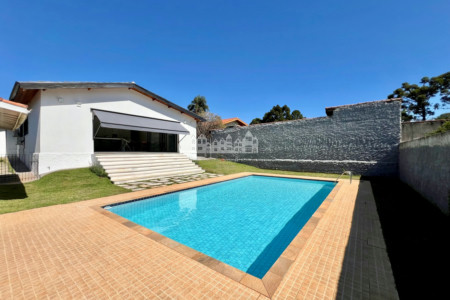 Casa Térrea à venda com 5 quartos, sendo 3 suítes, em Vila Esperia Ou Giglio, Atibaia, SP