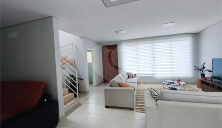 Casa à venda com 3 suítes no condomínio Piemonte, Vinhedo - SP