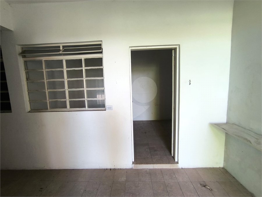 Casa à venda com 3 quartos em Jardim das Esmeraldas, São Paulo, SP