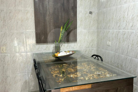 Casa à venda com 3 quartos, sendo 1 suíte, em Jardim Imperador, Suzano, SP