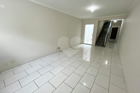 Sobrado à venda com 3 quartos, sendo 1 suíte,  em Vila Alice, Santo André, SP