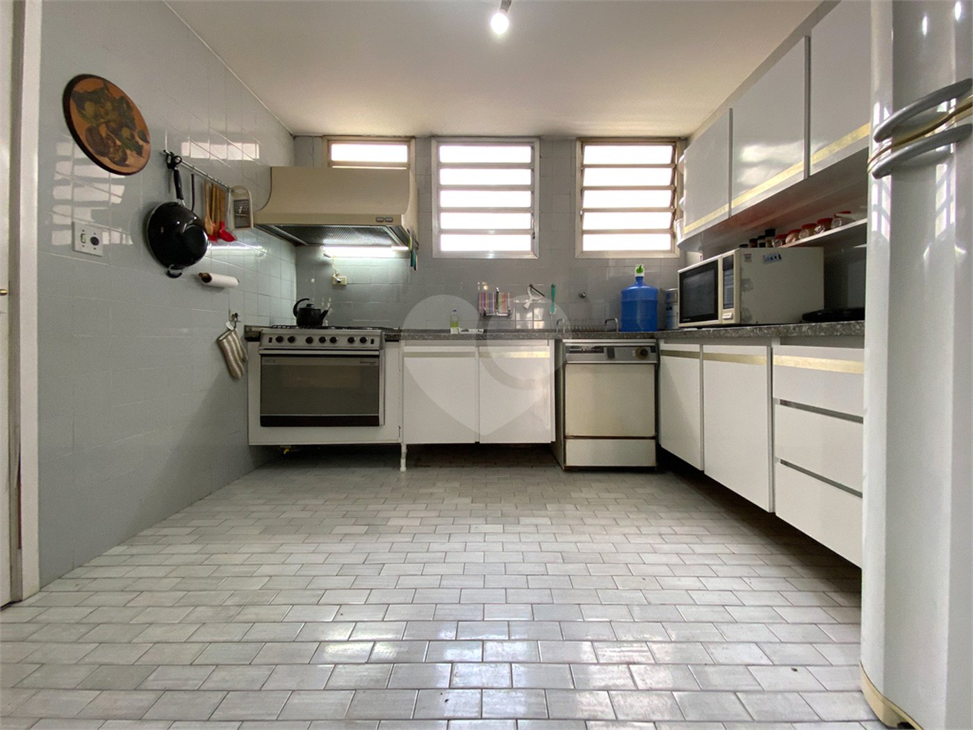 Apartamento à venda com 3 quartos, sendo 1 suíte, em Santa Cecília, São Paulo, SP