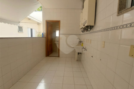 Casa à venda com 3 suítes no condomínio Rio Mar..., Rio de Janeiro - RJ