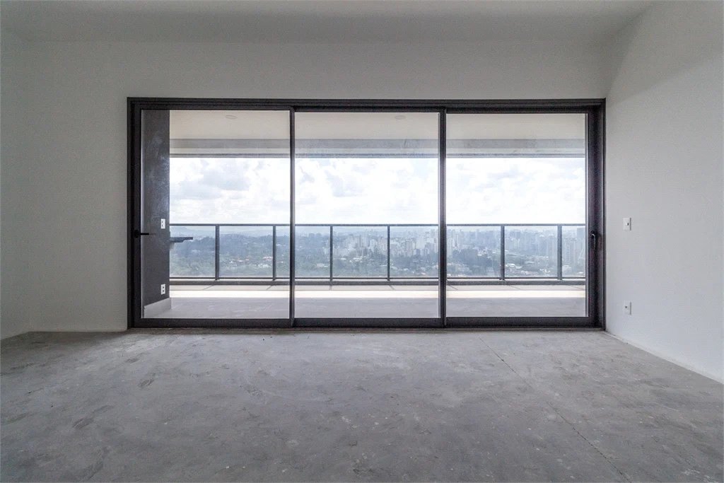Apartamento à venda ou para alugar com 4 quartos, sendo 3 suítes,  em Jardim Morumbi, São Paulo, SP