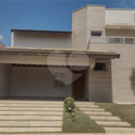 Casa à venda com 3 quartos, sendo 1 suíte, no condomínio Residencial Bouganville, Araraquara - SP