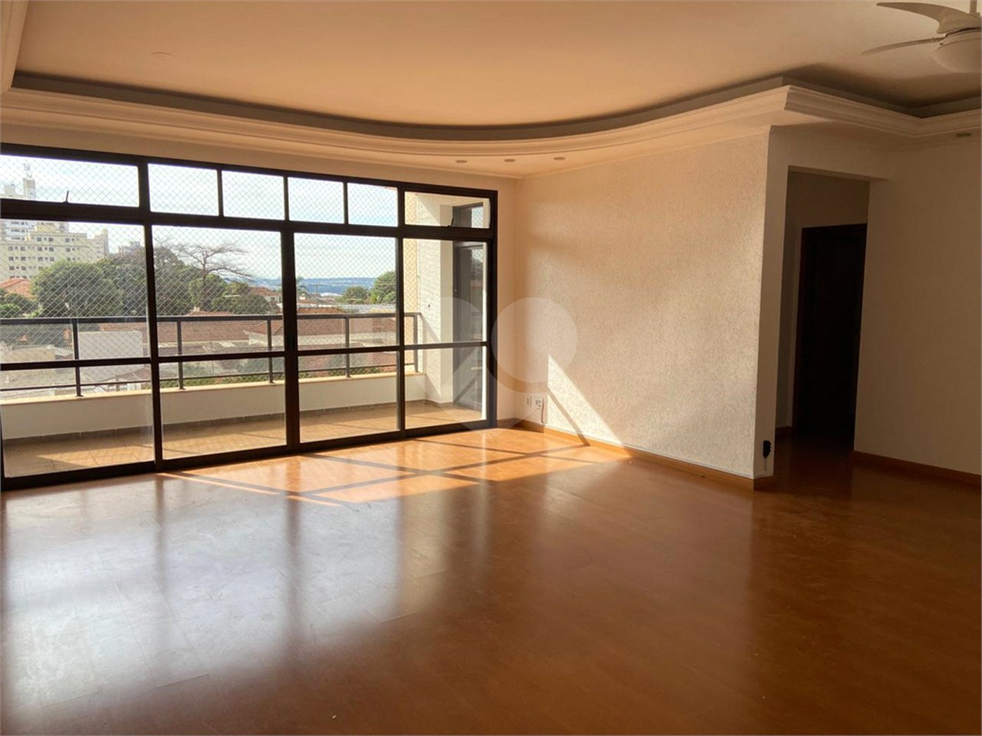 Apartamento à venda com 3 suítes no Centro, Araraquara, SP