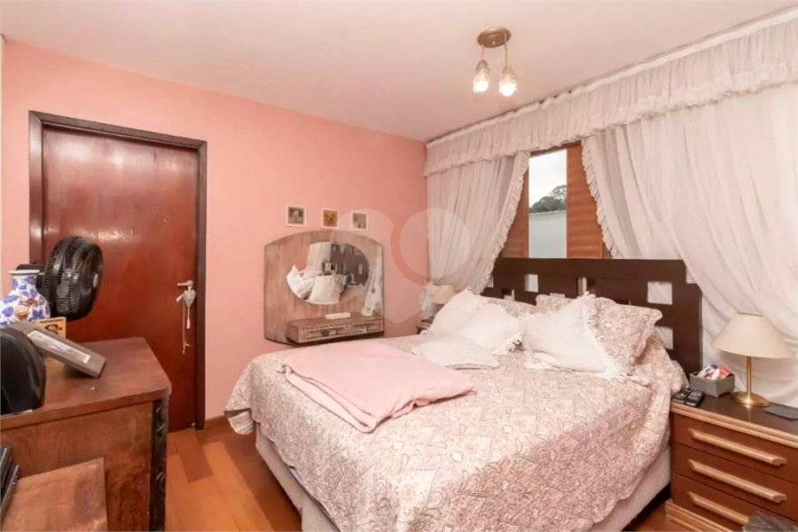 Sobrado à venda com 3 quartos, sendo 1 suíte,  em Tremembé, São Paulo, SP