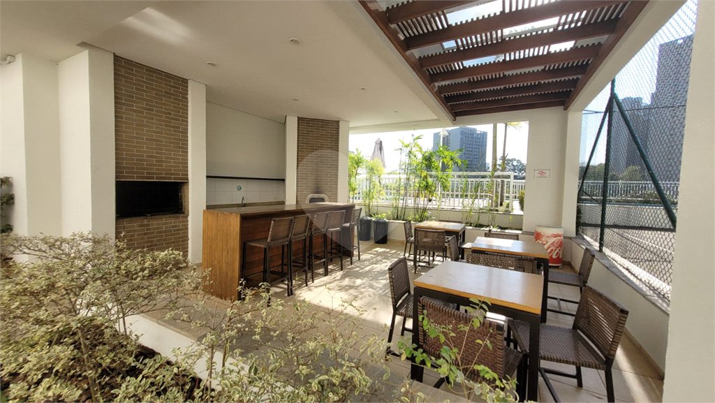 Apartamento à venda com 2 quartos, sendo 1 suíte, em Morumbi, São Paulo, SP