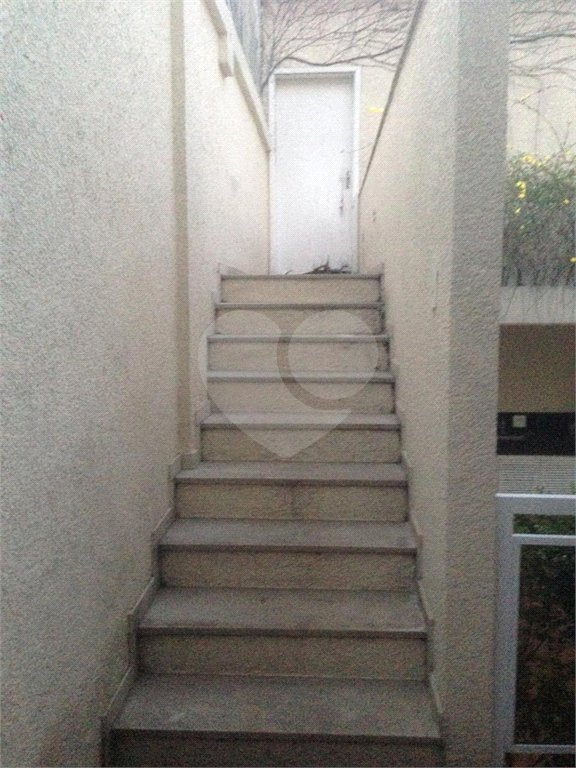 Sobrado à venda com 4 quartos, sendo 1 suíte, em Jardim Novo Mundo, São Paulo, SP
