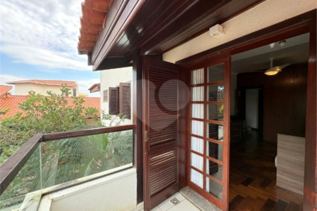 Casa à venda com 4 suítes no condomínio Granja Olga II, Sorocaba - SP