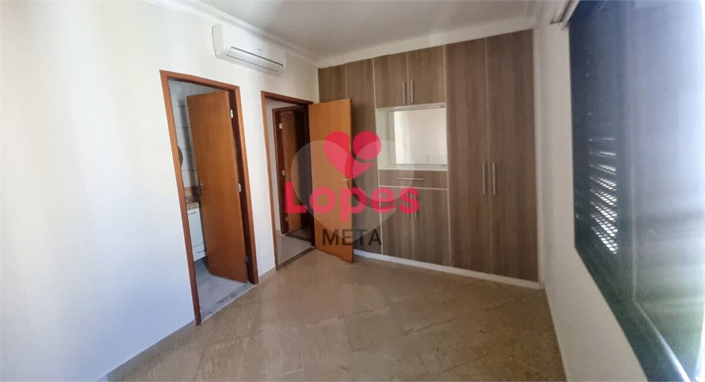 Apartamento à venda com 3 quartos, sendo 1 suíte,  em Parque Residencial Aquarius, São José dos Campos, SP