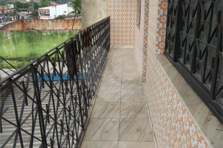 Sobrado para alugar com 2 quartos em Campo Grande, Rio de Janeiro, RJ