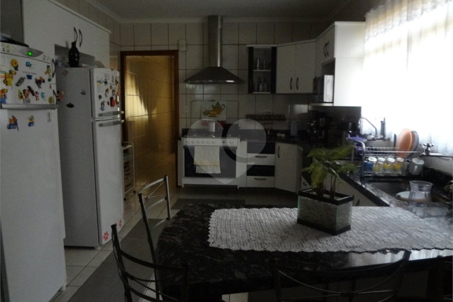 Sobrado à venda com 3 quartos, sendo 1 suíte,  em Horto, São Paulo, SP