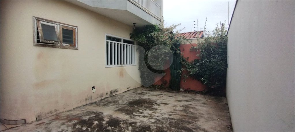 Casa à venda com 4 quartos, sendo 1 suíte, em Jardim Guadalajara, Sorocaba, SP