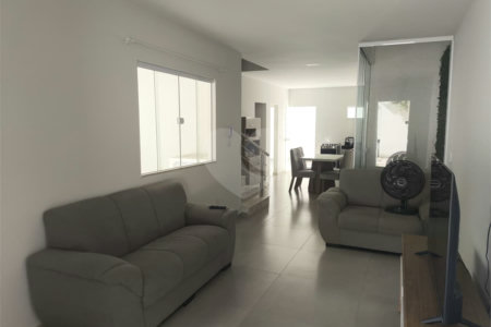 Duplex à venda com 3 quartos, sendo 1 suíte, em Taperapuan, Porto Seguro, BA