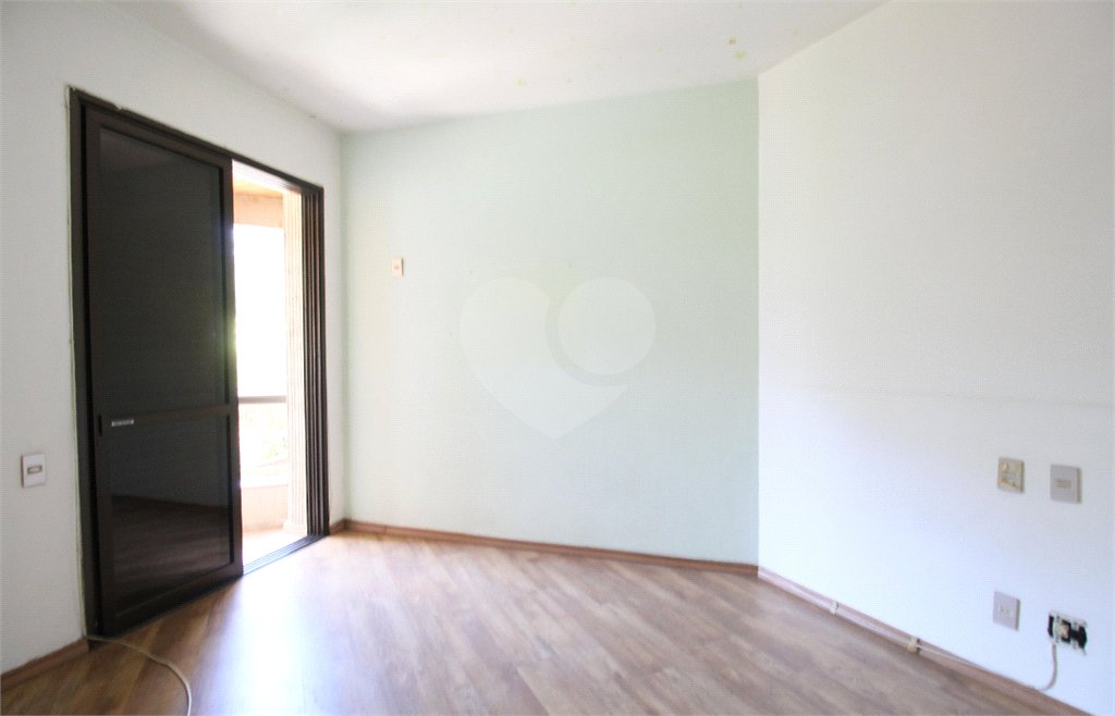 Apartamento à venda com 3 suítes em Vila Suzana, São Paulo, SP