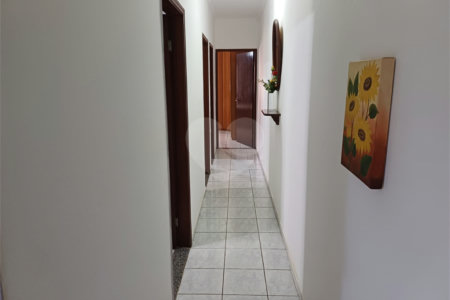 Casa à venda com 3 quartos, sendo 1 suíte, em Loteamento Rei de Ouro, Itatiba, SP