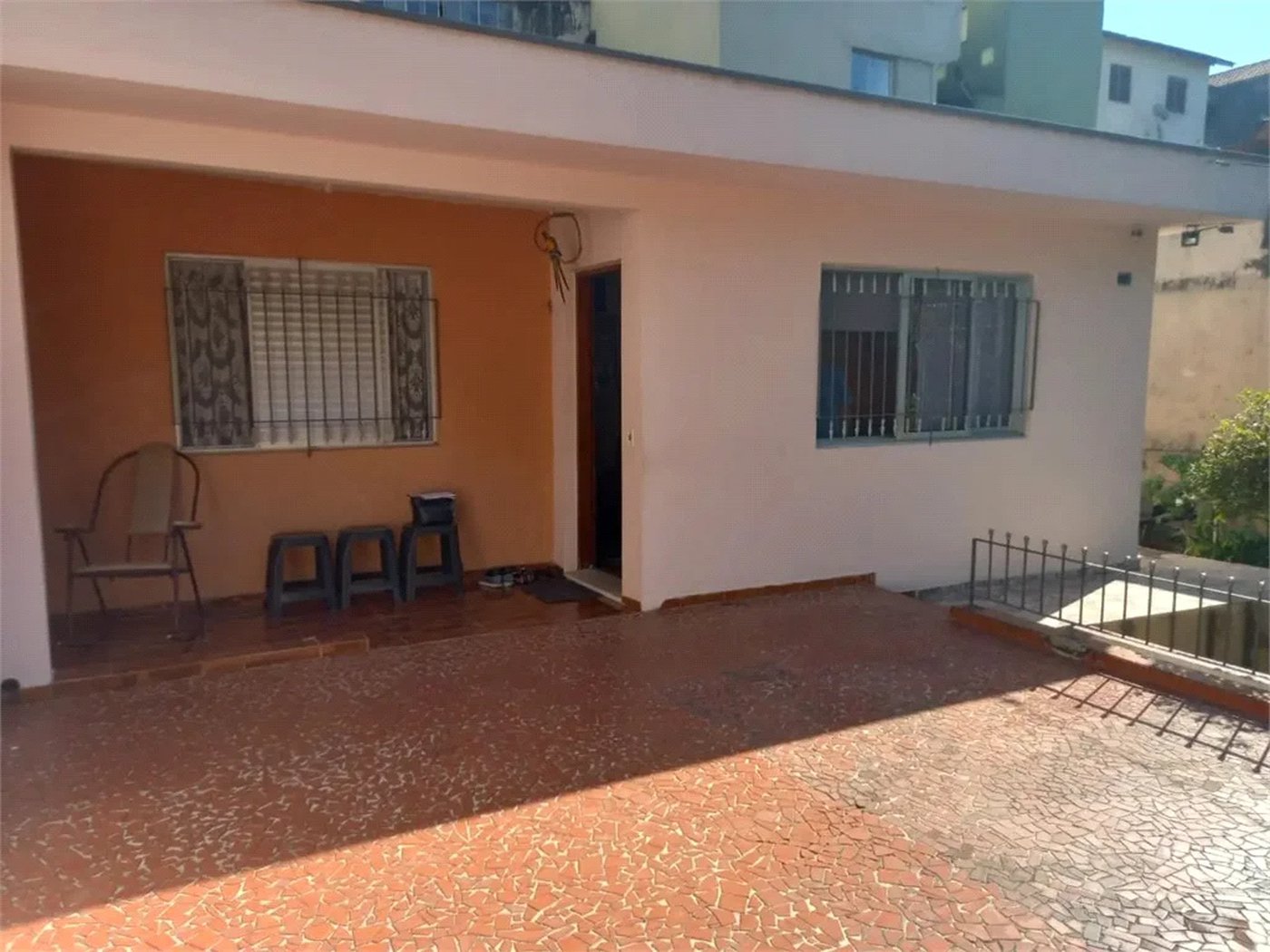 Casa à venda com 3 quartos, sendo 1 suíte,  em Vila Tiradentes, São Paulo, SP