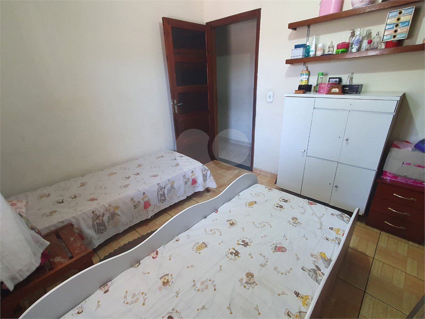 Casa Térrea à venda com 3 quartos, sendo 1 suíte, no Centro, Poá, SP