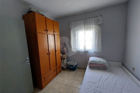 Casa à venda com 2 quartos, sendo 1 suíte, em Vila Barão, Sorocaba, SP