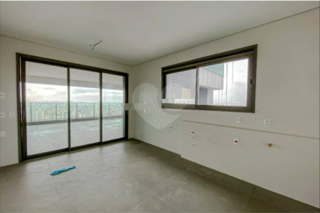 Apartamento à venda com 4 suítes em Vila Gomes Cardim, São Paulo, SP
