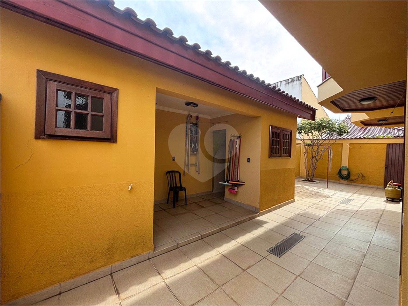 Casa à venda com 4 quartos, sendo 2 suítes,  no condomínio Granja Olga Ii, Sorocaba - SP