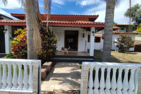 Casa à venda com 3 quartos, sendo 1 suíte, no condomínio Outeiro Das Flores, Itupeva - SP
