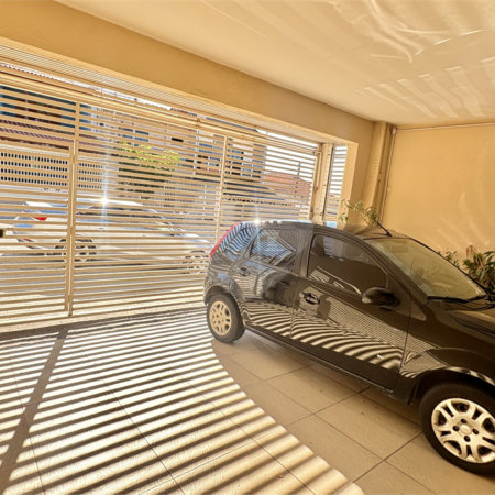 Sobrado à venda com 3 quartos, sendo 1 suíte, em Jardim São Guilherme, Sorocaba, SP